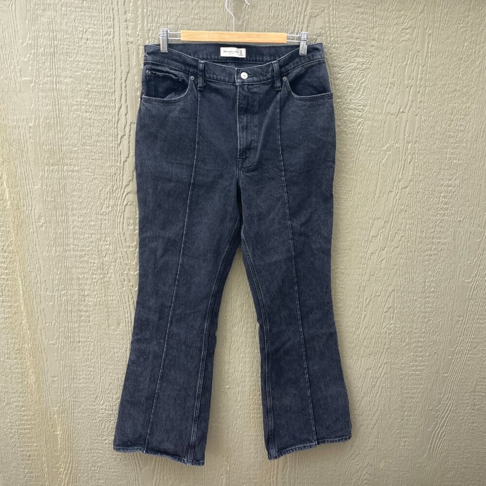 Abercrombie & Fitch High Rise Straight Leg Jeans Women's Size 31/12‎ Black
